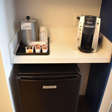 Holiday Inn Express & Suites - Boston South - Randolph By Ihg Eksteriør billede