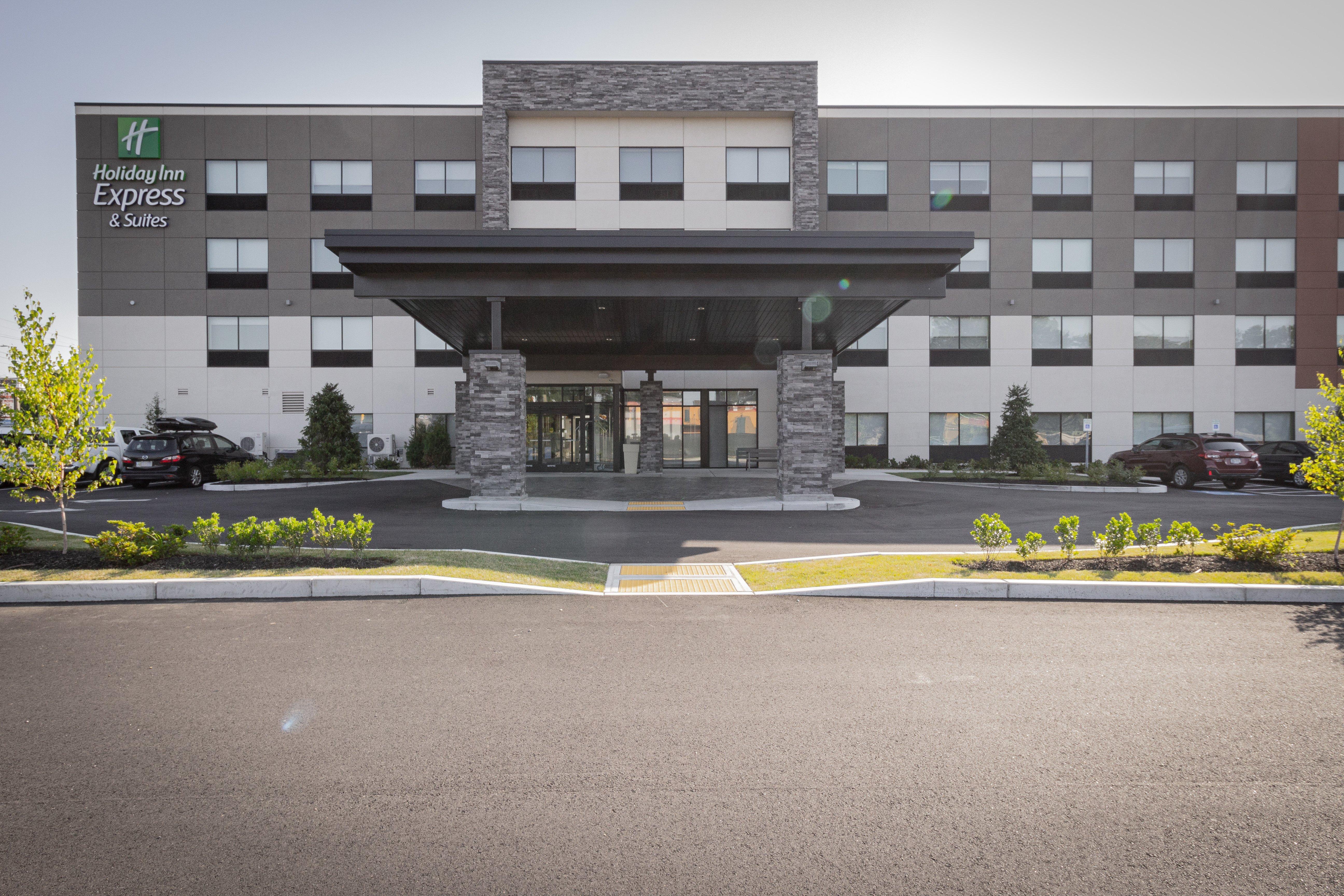 Holiday Inn Express & Suites - Boston South - Randolph By Ihg Eksteriør billede