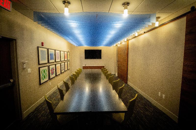 Holiday Inn Express & Suites - Boston South - Randolph By Ihg Eksteriør billede
