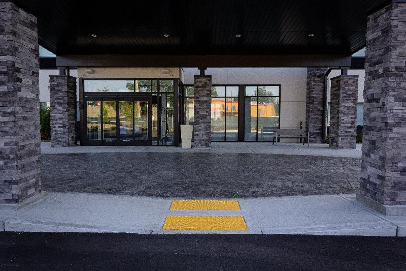 Holiday Inn Express & Suites - Boston South - Randolph By Ihg Eksteriør billede